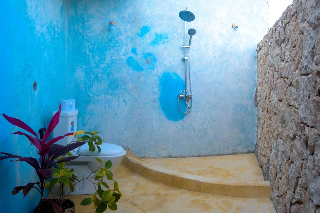 Zanzibar Kusini Beach Bungalows Hotel كيزيماكزي المظهر الخارجي الصورة