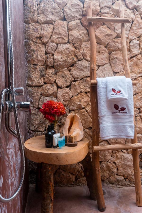Zanzibar Kusini Beach Bungalows Hotel كيزيماكزي المظهر الخارجي الصورة