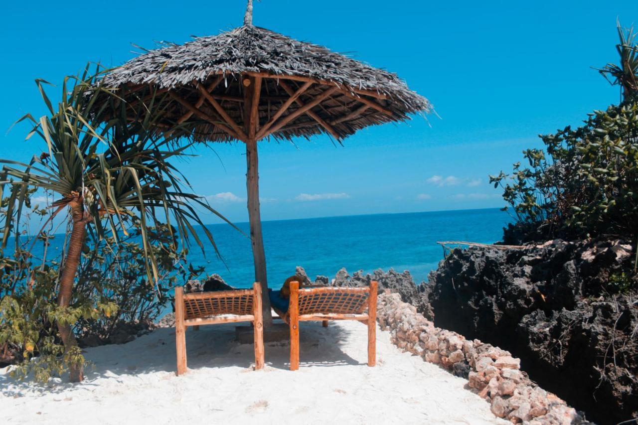 Zanzibar Kusini Beach Bungalows Hotel كيزيماكزي المظهر الخارجي الصورة